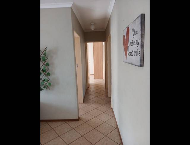 3 BEDROOM PROPERTY TO RENT IN THE ORCHARDS